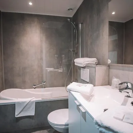 Hotel Le Midi 3*