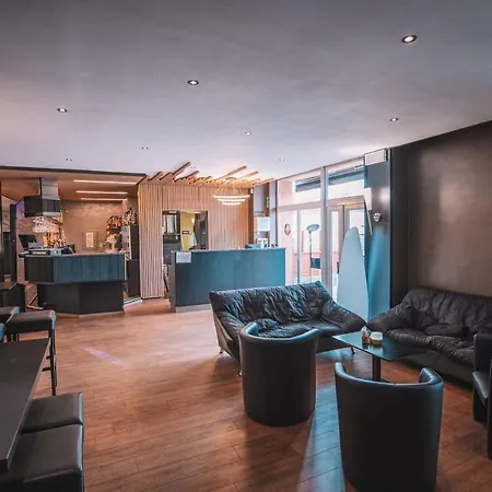 Hotel Le Midi